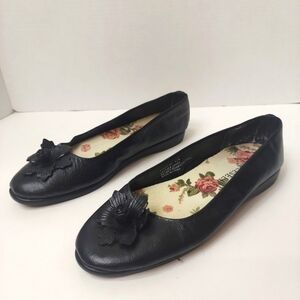 Appleseed's Black Leather Floral Applique Ballet Flats 9.5 Shoes Slip On